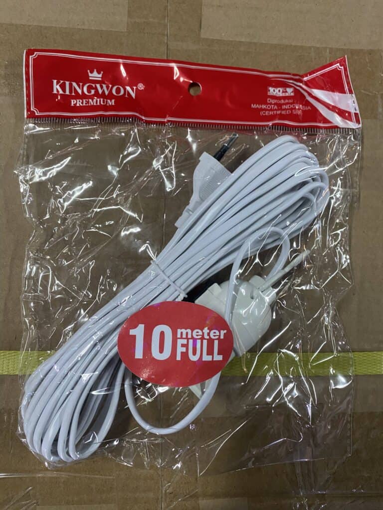 Extension cord with 10-meter length for versatile power supply.