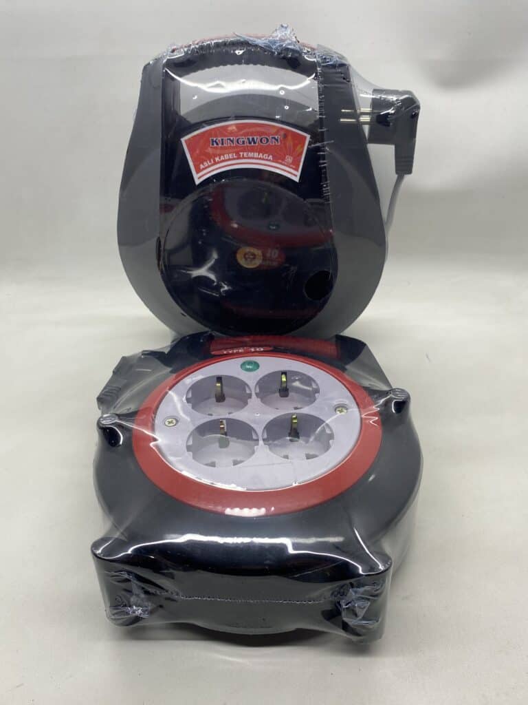 Portable power strip with multiple outlets, ideal for electrical connections and cable management.