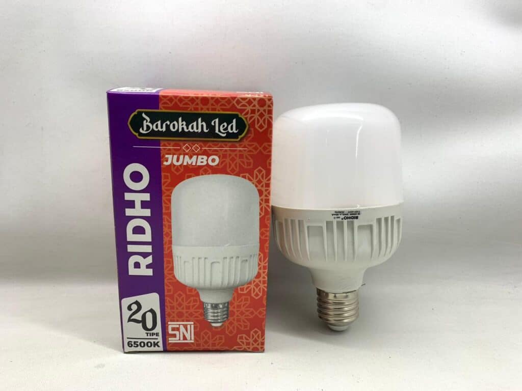 LED bulb with large body for bright lighting.