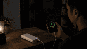 Sedia power bank untuk charge hp saat mati lampu
